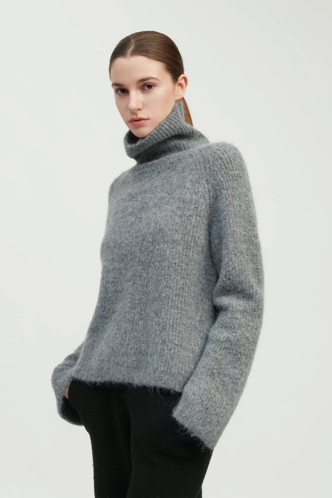 Mongul Soft Funnel Neck Sweater