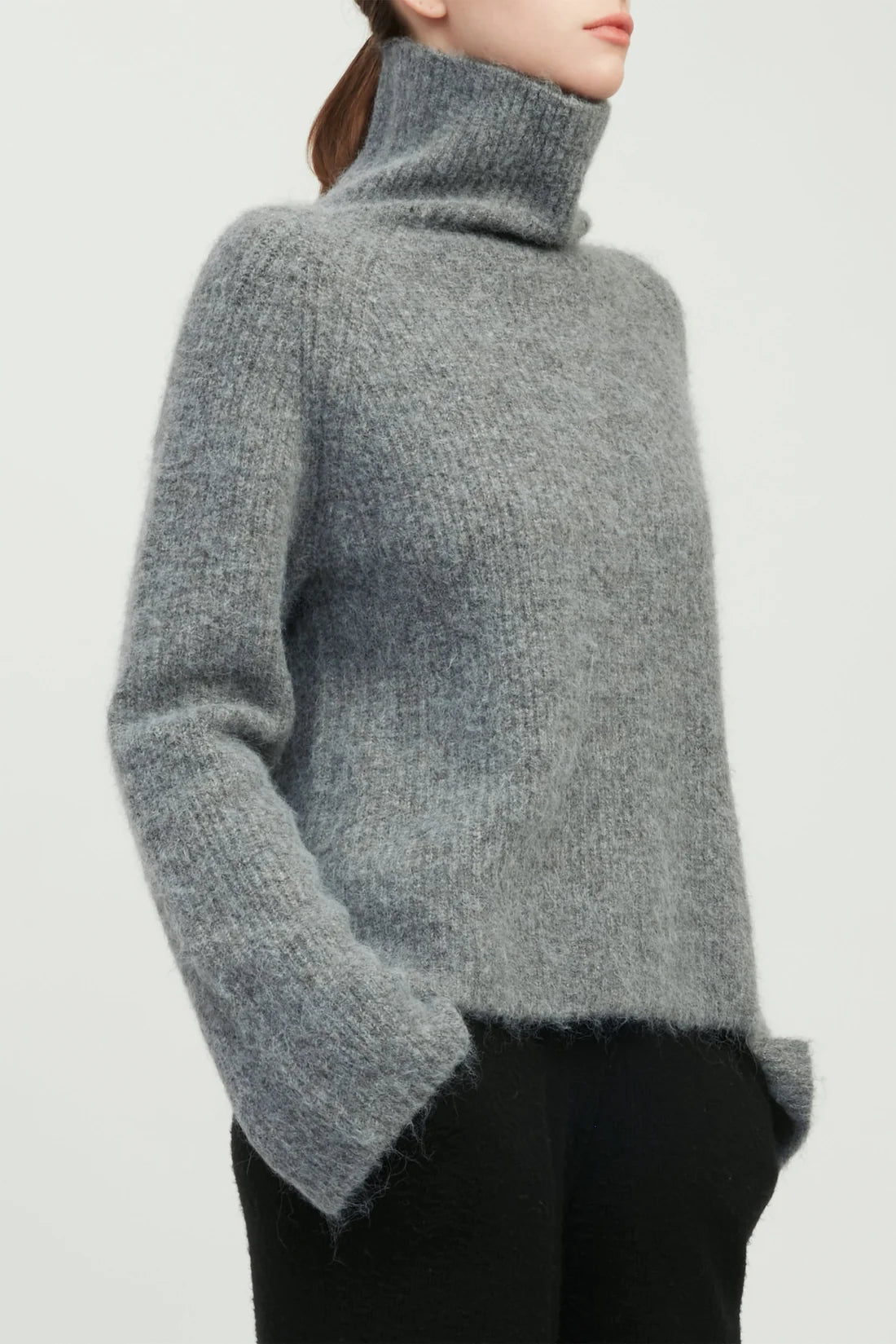 Mongul Soft Funnel Neck Sweater